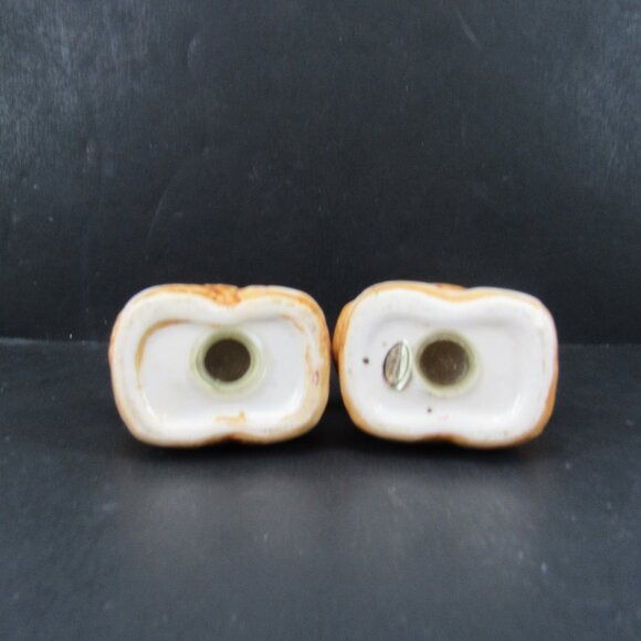 Vintage Gingerbread Men Salt and Pepper Shakers Set Ceramic 3 1/2 Inch Tall - Picture 6 of 7